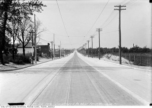 Danforth and Woodbine looking west, Sept. 22, 1915, with the new streetcar tracks and actual paving. (City of Toronto Archives photo)